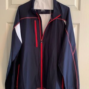 NWOT beautiful men’s windbreaker. Never worn. Great for golf.